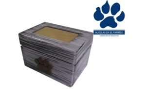 Alternative view of Urna cofre mediano con foto